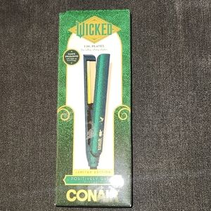 Conair Wicked Green Hair Straightener